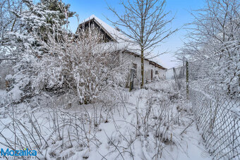 Historická zemědělská usedlost s téměř 9 hektary pozemků v D - 3