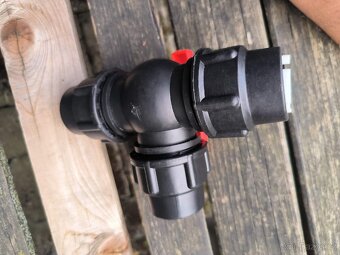 Třícestný ventil 32 mm nový - 3