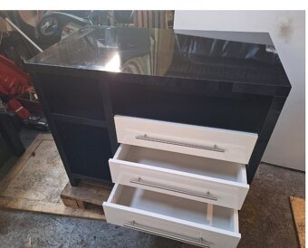 Komoda-Přebalovací pult - 3