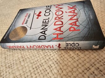 Hadrový panák Daniel Cole - 3