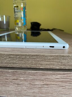 Lenovo tab m10 - 3