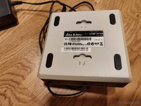 OvisLink AirLive VoIP-111A SIP ATA adapter, 1x FXO, 1X FXS, - 3