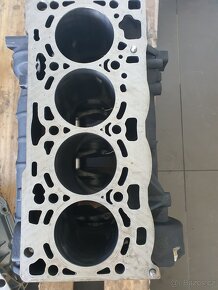 BLOK MOTORU 2,0 TDI NOVY FABRICKY DIL SKODA - VW - 3