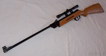 Vzduchovka GAMO s optikou 4x20. - 3