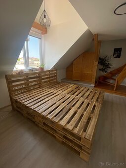 Postel z palet - ruční práce - 3