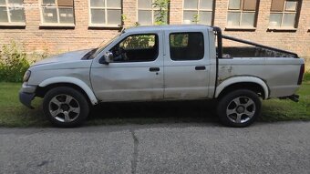 Nissan Navara pickup D22 4x4 - 3