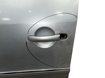 Levé přední dveře stříbrná metalíza LA7W VW Touran 1T2 FL - 3