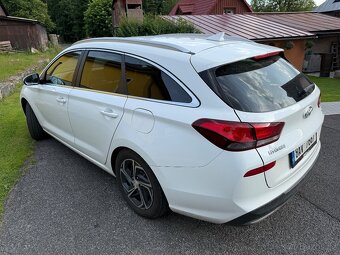 Hyundai i30 1.6 crdi 85kW 2021 - 3