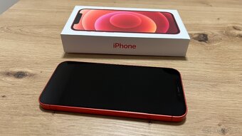 Apple iPhone 12 64GB, příslušenství, 4400Kč - 3