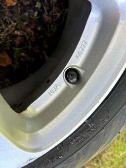Zimni kola Chevrolet 225/50 R17 5x115 ET38
- 3