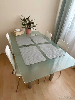 Jídelní stůl + 4 židle - 3