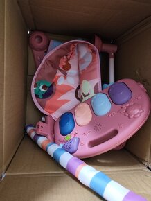 Vzdělávací podložka s klavírem a chrastítky růžová - 3