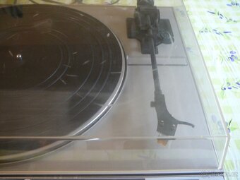 Poloautomatický gramofon TOSHIBA SR-D33 - 3