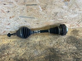 PŘEDNÍ LEVÁ POLOOSA 2.0 TDI 125KW 3C0407271S - 3