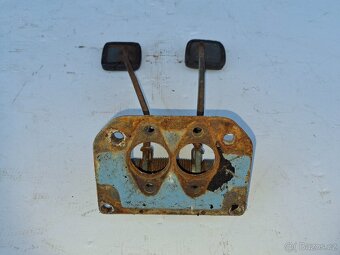 Pedálovka - Škoda 100 - 3