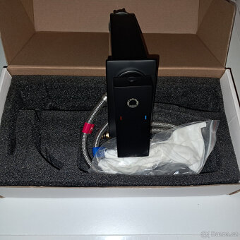 Stojanková umyvadlová baterie Cecipa černá 262 mm - 3