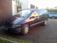Chrysler voyager 2.5 td - 3