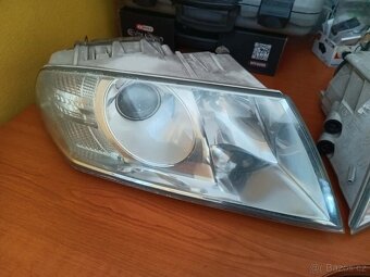 Škoda Octavia 2 -- xenonové světlo - 3