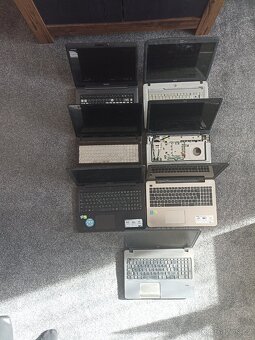 7x notebook na náhradní dily - 3