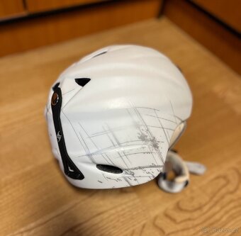 Lyžařská helma - 3