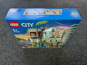 LEGO® City 60365 Bytový komplex - 3