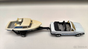 Matchbox set - Ford Escort Cabrio + přívěs se člunem - 3