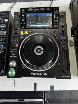 Pioneer (2x) CDJ2000 NXS2 a (1x) DJM-900 NXS2 mixážní DJ sys - 3