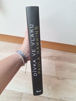 Dívka ve vlaku - Paula Hawkins - 3