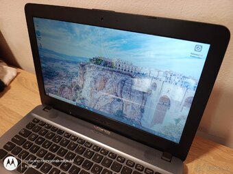 Pěkný notebook Asus, Pentium, 4Gb /128GB SSD - 3