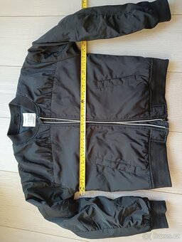 LINDEX černá bomberka vel. 134/140 TOP STAV - 3