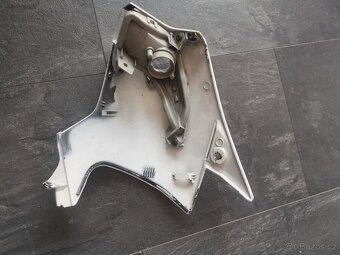 Suzuki gsr 600 06-10 levý bok, kapotaz - 3