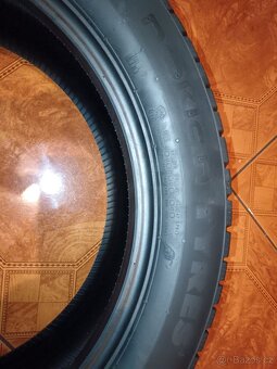 Zimni Nokian 205/55 R17 - 3