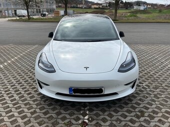 Tesla Model 3 Performance, DPH, 8/2023, 44t km, původ Praha - 3