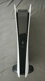 PlayStation 5 Digital Edition - 3