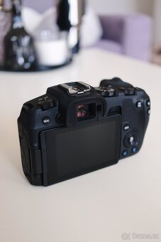 Canon Eos RP - 3