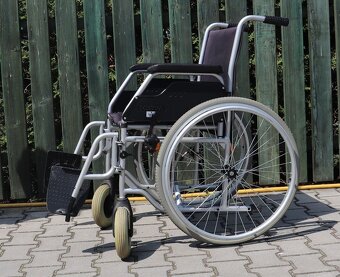 039-Mechanický invalidní vozík Meyra. - 3