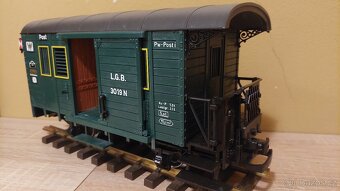 LGB 3019 Služební poštovní vůz s kovovými koly a osvětlením - 3