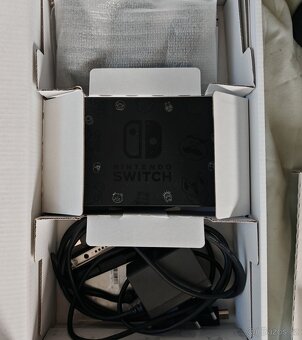 NINTENDO SWITCH LIMITOVANÁ FORTNITE EDICE + HRY - 3