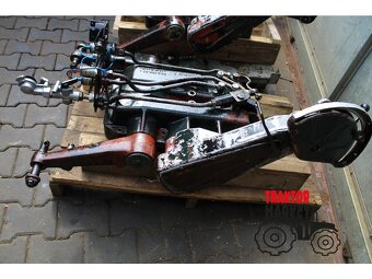 Zetor Crystal 8111 - 16145 víko hydrauliky novější typ - 3