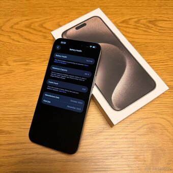 iPhone 15 Pro Max - 256GB (PERFEKTNÍ STAV) - 3