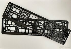 KIA podložka pod SPZ - 3