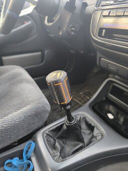 řadičky do aut z 3D tiskárny - 3