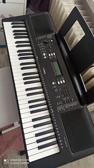 Yamaha PSR E-373 - 3