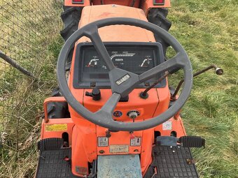 Japonský malotraktor Kubota zb1-16 + stříška - 3