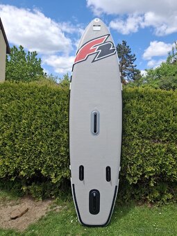 Windsup F2 Ride 10,5 s odtrhnout hranou a středovou flosnou. - 3
