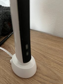 Elektrický zubní kartáček Oral-B PRO - 3