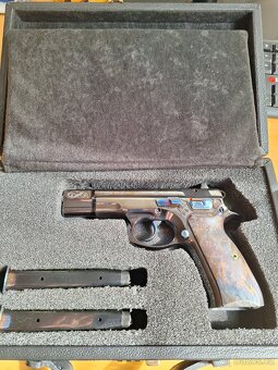 Pistole CZ 75 B 40th Anniversary nesehnatelná - 3