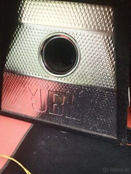 Subwoofer+ zesilovač - 3