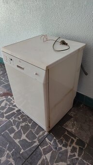 Myčka na nádobí AEG - 3