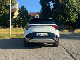 Kia Sportage - TOP - manuál - 2022 - najeto 25 tis. - 3